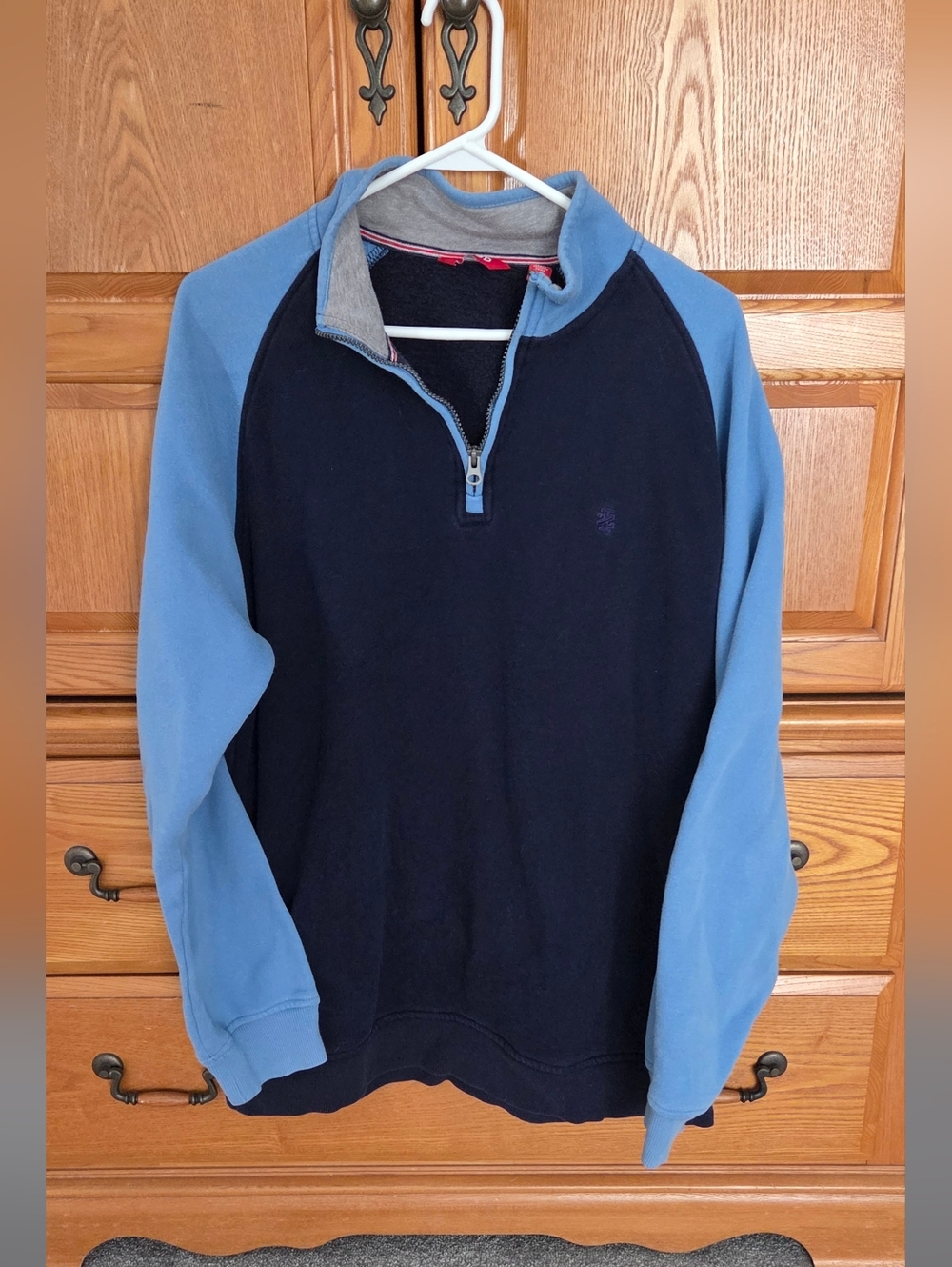 Izod Sweatshirt